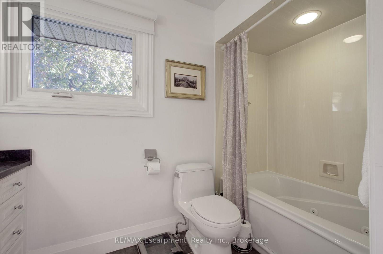794 Falcon Boulevard, Burlington (Lasalle), Ontario  L7T 3B3 - Photo 30 - W13068650