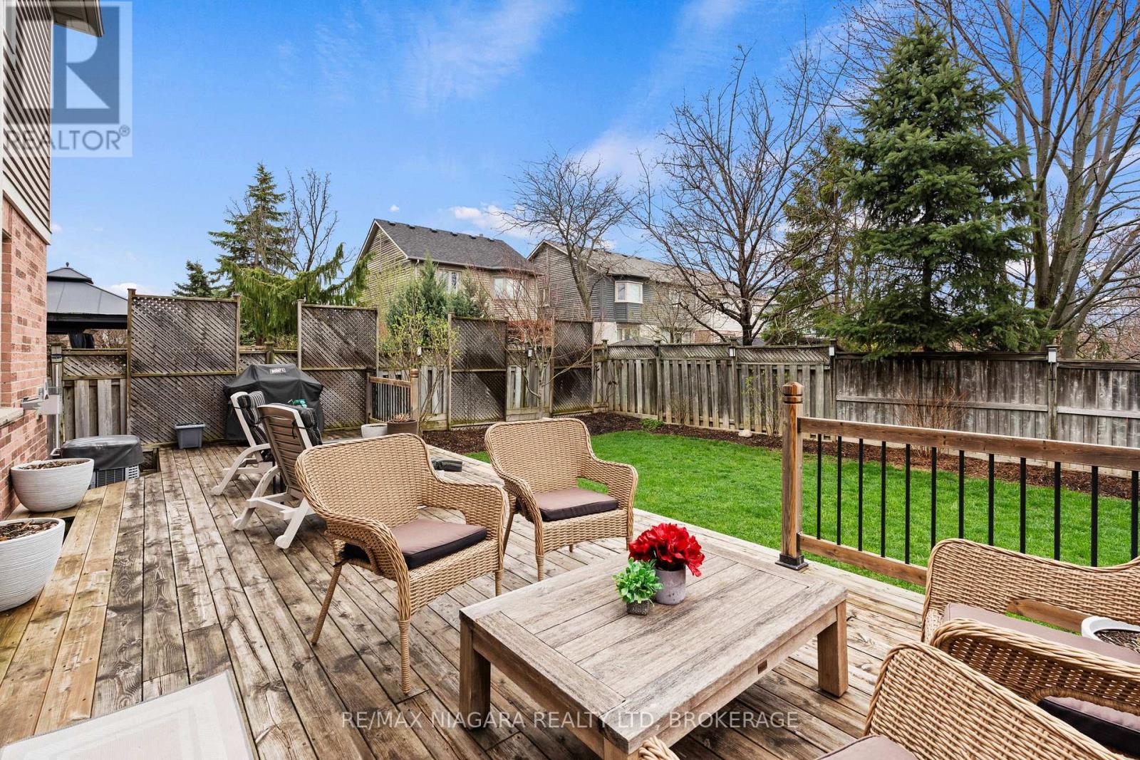 5640 Wells Place, Mississauga (Central Erin Mills), Ontario  L5M 5T7 - Photo 4 - W13068326