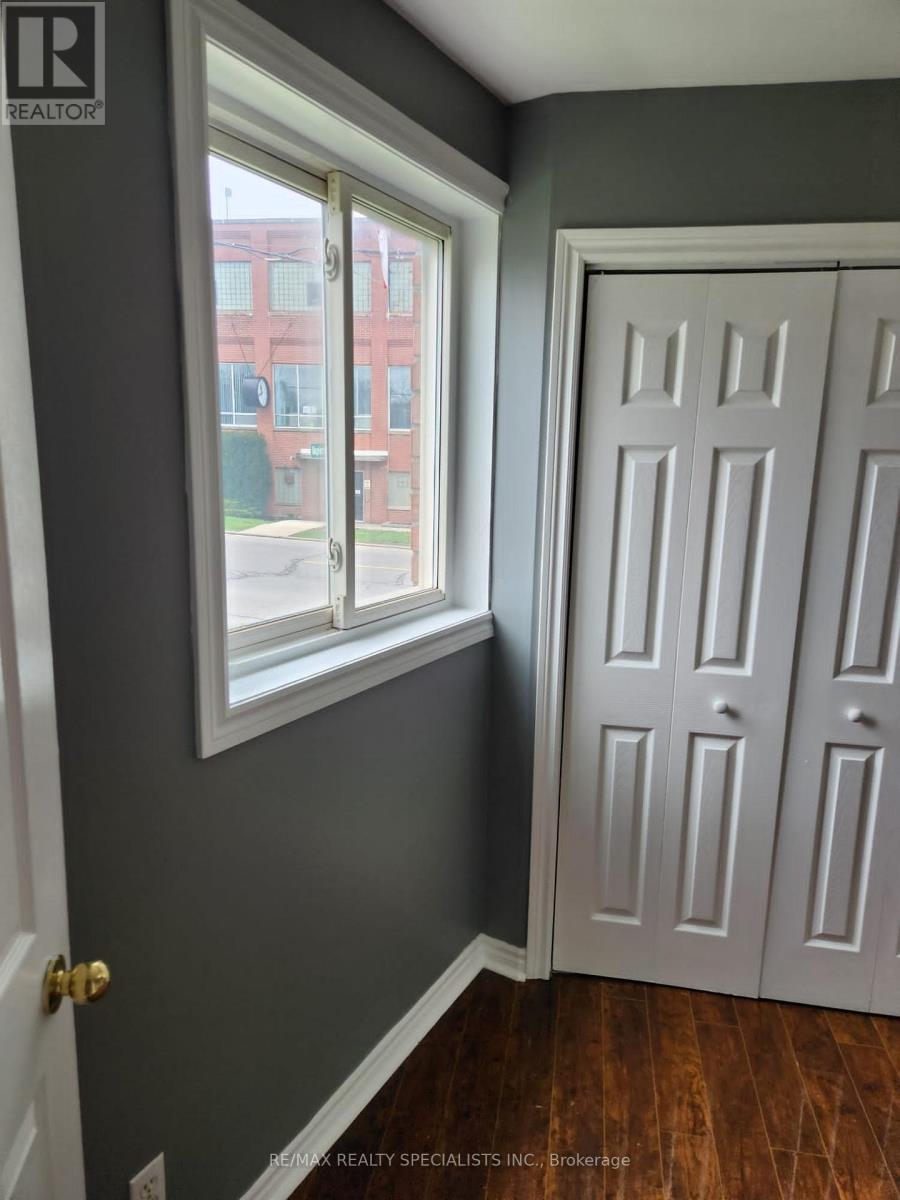 2 - 36 Merritt Street, St. Catharines, Ontario L2T 1J3 - Photo 2 - X13068018