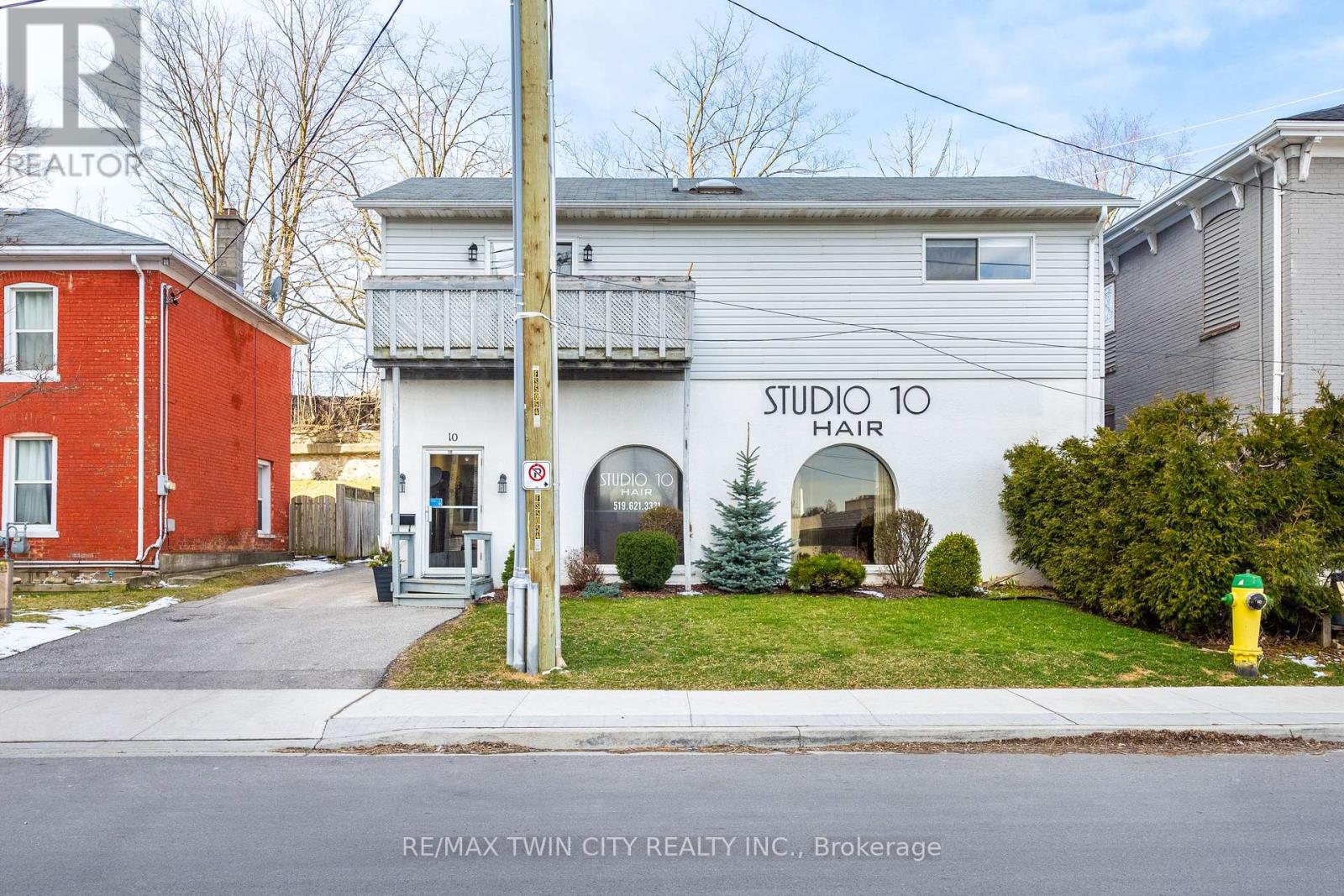 10 Glebe Street E, Cambridge, Ontario  N1S 2P1 - Photo 2 - X13068202
