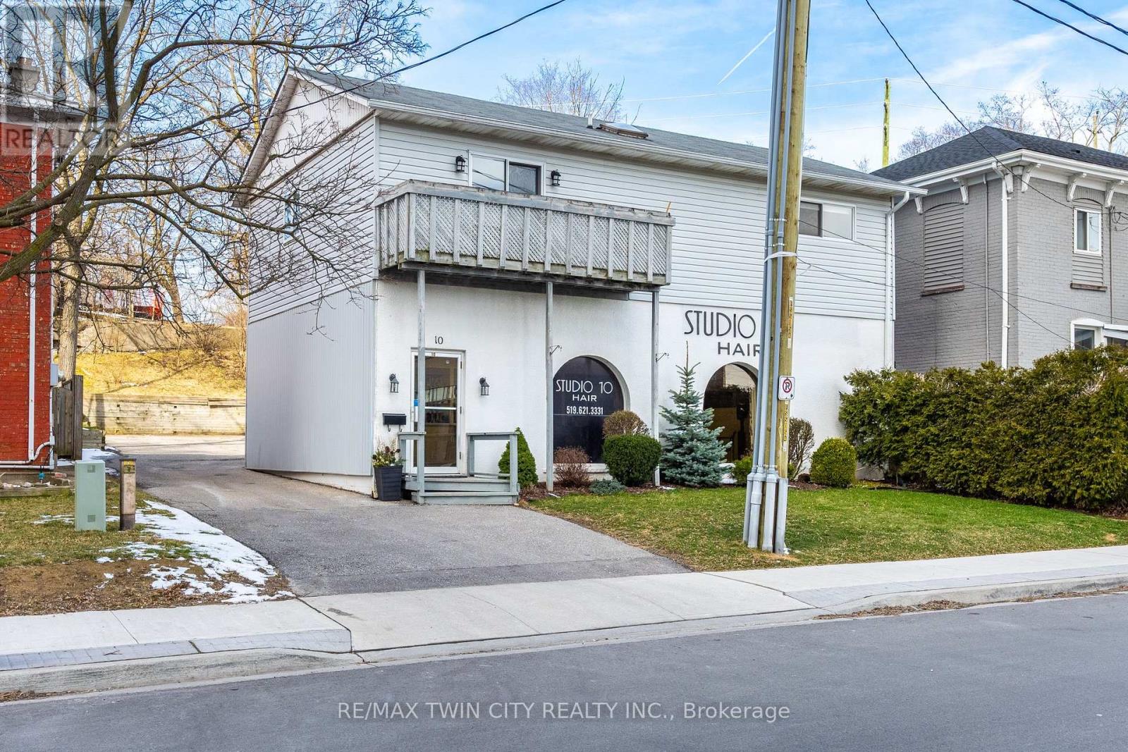10 Glebe Street E, Cambridge, Ontario  N1S 2P1 - Photo 3 - X13068202