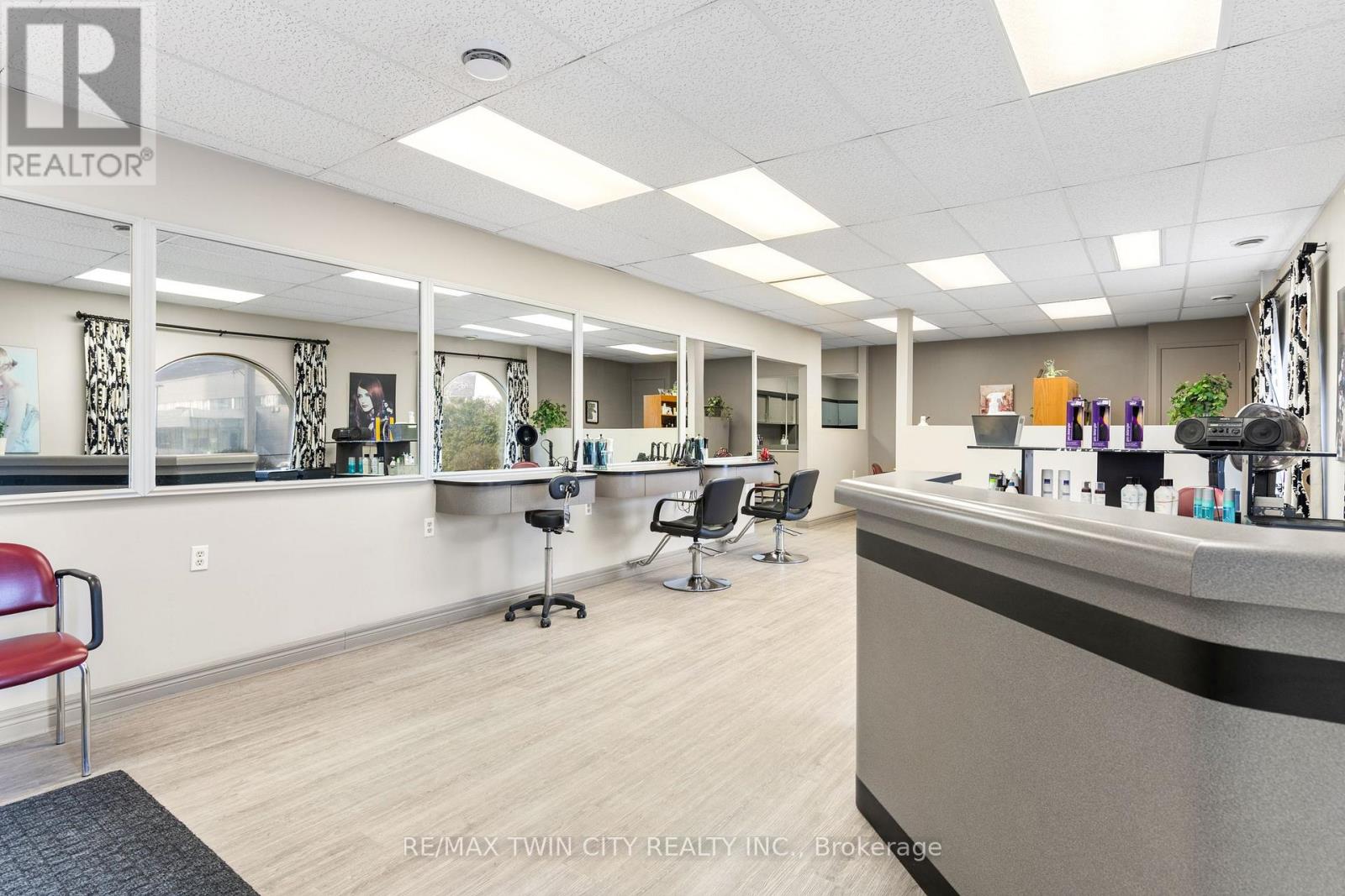10 Glebe Street E, Cambridge, Ontario  N1S 2P1 - Photo 7 - X13068202