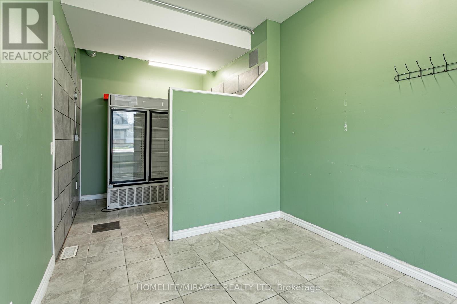 257 Dundas Street, Woodstock, Ontario  N4S 1A9 - Photo 11 - X13068258