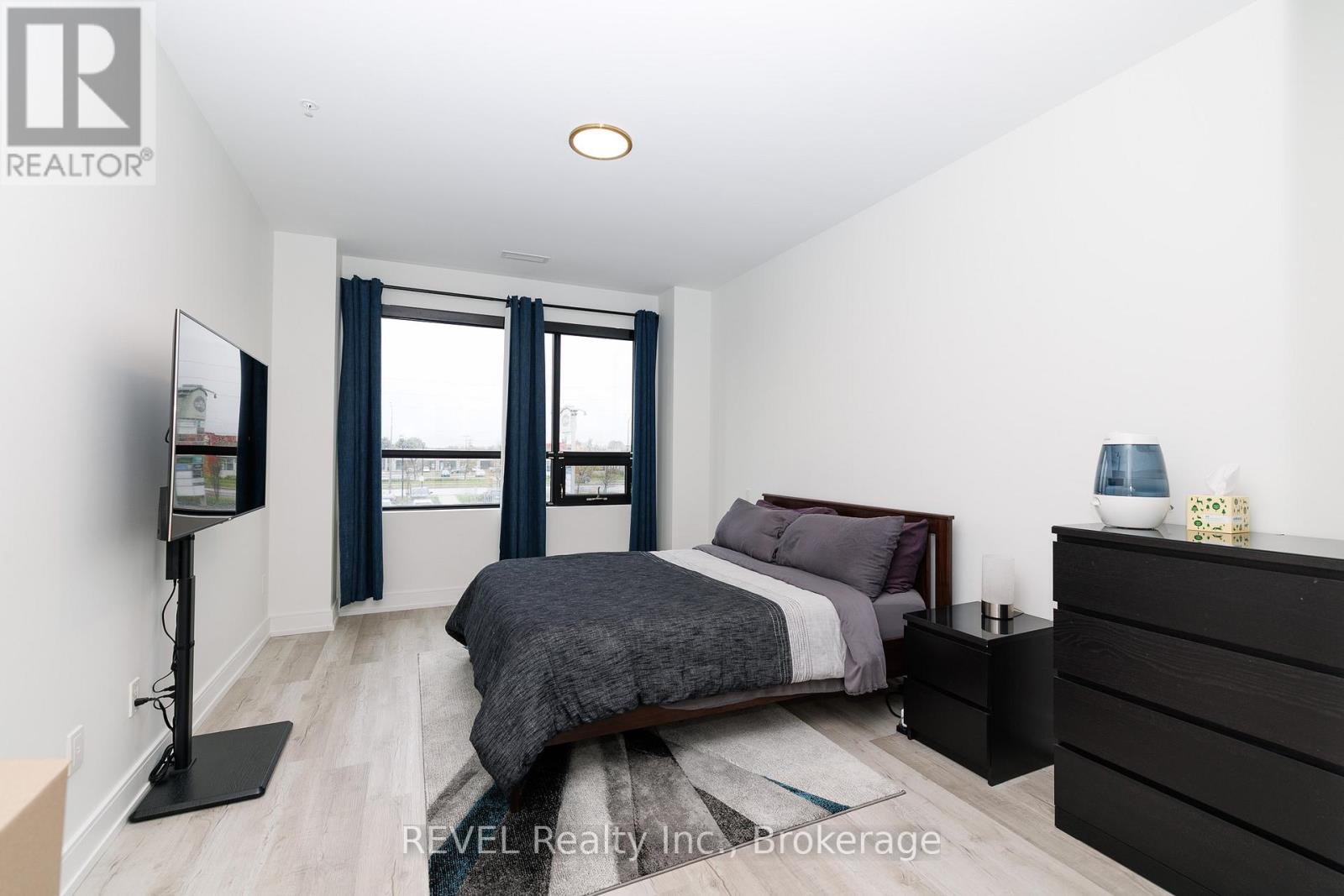 204 - 300b Fourth Avenue, St. Catharines, Ontario  L2S 0E6 - Photo 13 - X13068432
