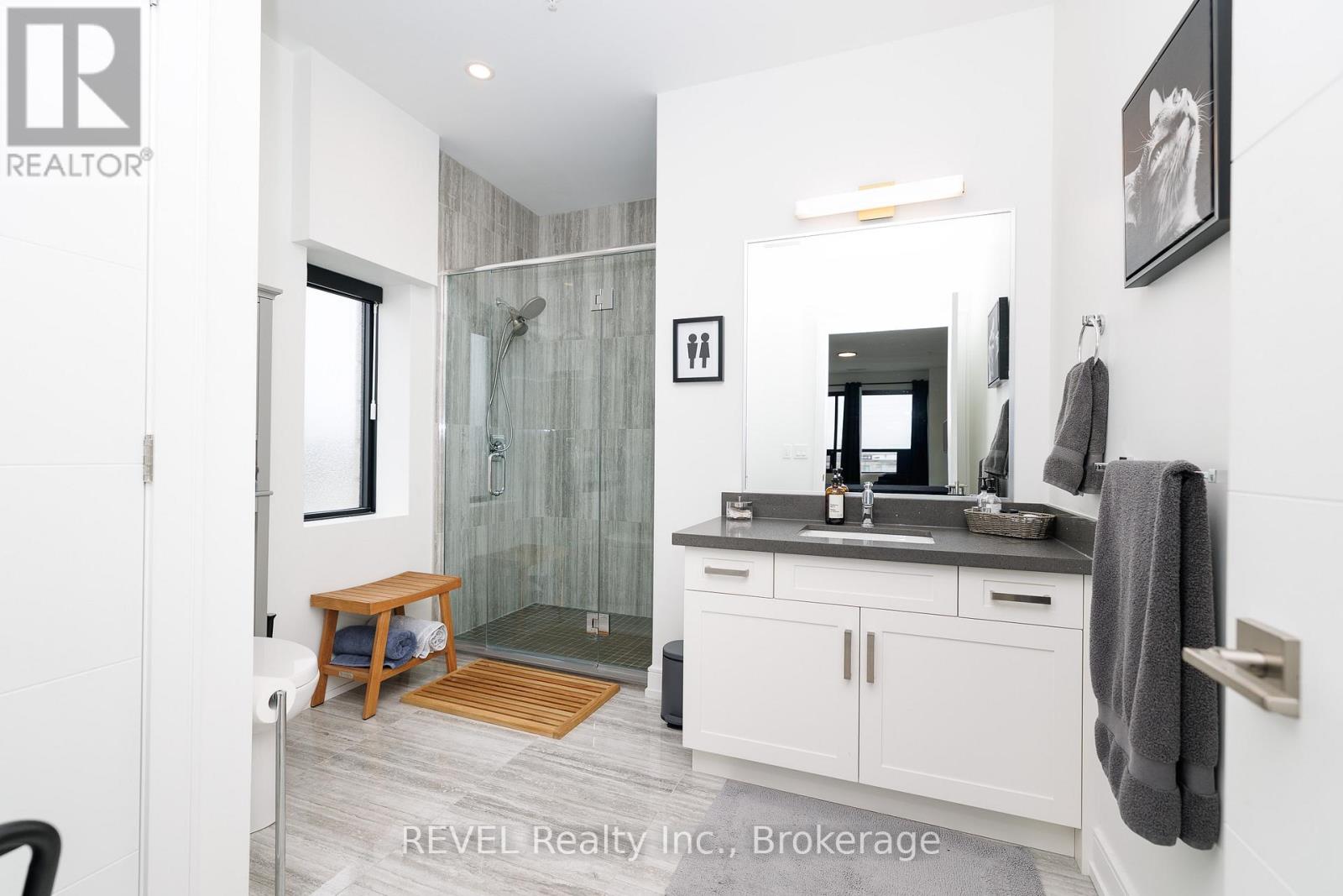 204 - 300b Fourth Avenue, St. Catharines, Ontario  L2S 0E6 - Photo 17 - X13068432