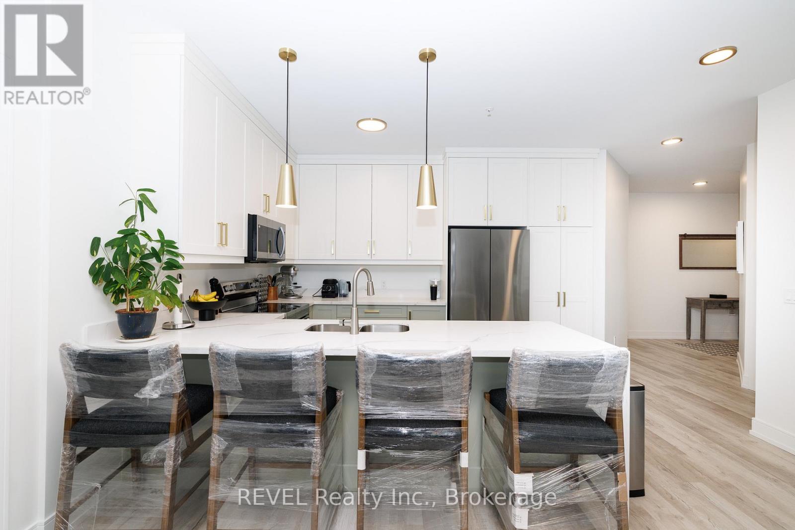 204 - 300b Fourth Avenue, St. Catharines, Ontario  L2S 0E6 - Photo 6 - X13068432