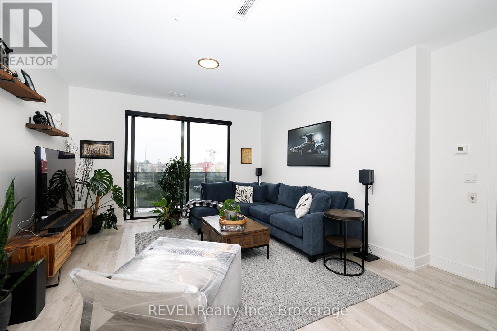 204 - 300b Fourth Avenue, St. Catharines, Ontario  L2S 0E6 - Photo 7 - X13068432