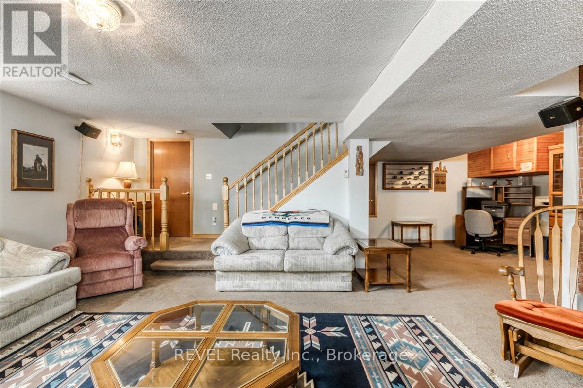 1156 Vera Street, Greater Sudbury (Valley East), Ontario  P3N 1M6 - Photo 34 - X13068736