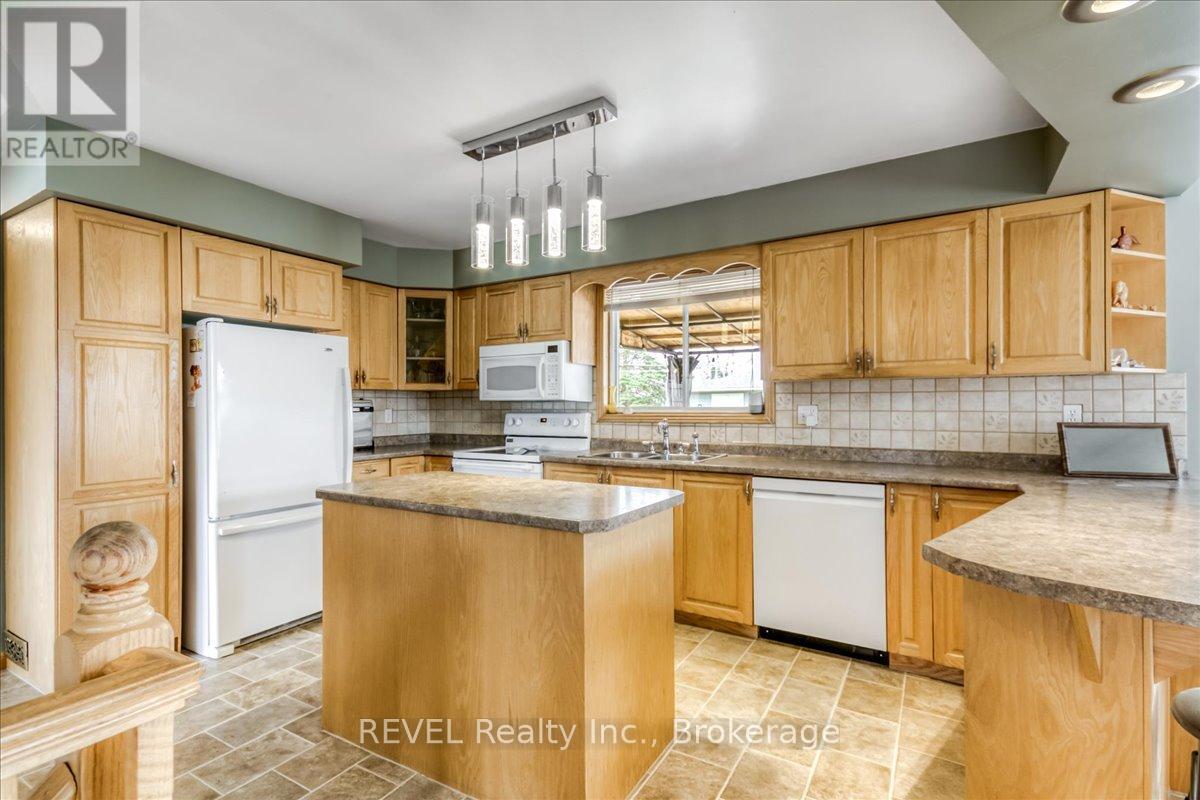 1156 Vera Street, Greater Sudbury (Valley East), Ontario  P3N 1M6 - Photo 9 - X13068736