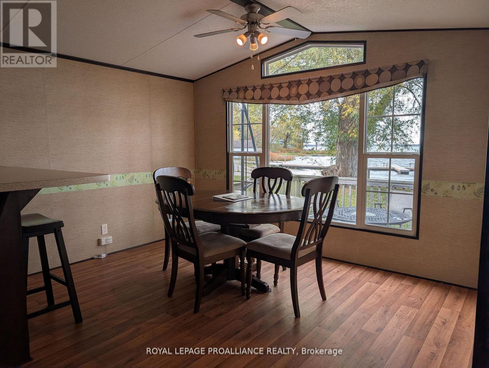 486 Cty Rd 18- 7 Beachview Lane, Prince Edward County, Ontario  K0K 1P0 - Photo 7 - X13068290