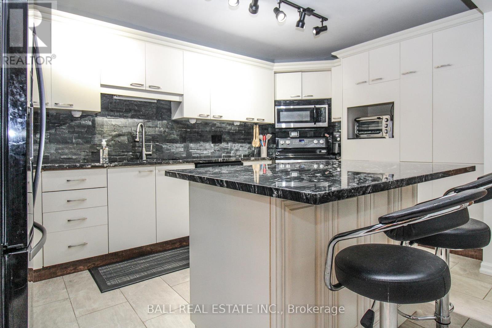 2 - 3 Paddock Wood, Peterborough, Ontario  K9H 7H2 - Photo 8 - X13068606