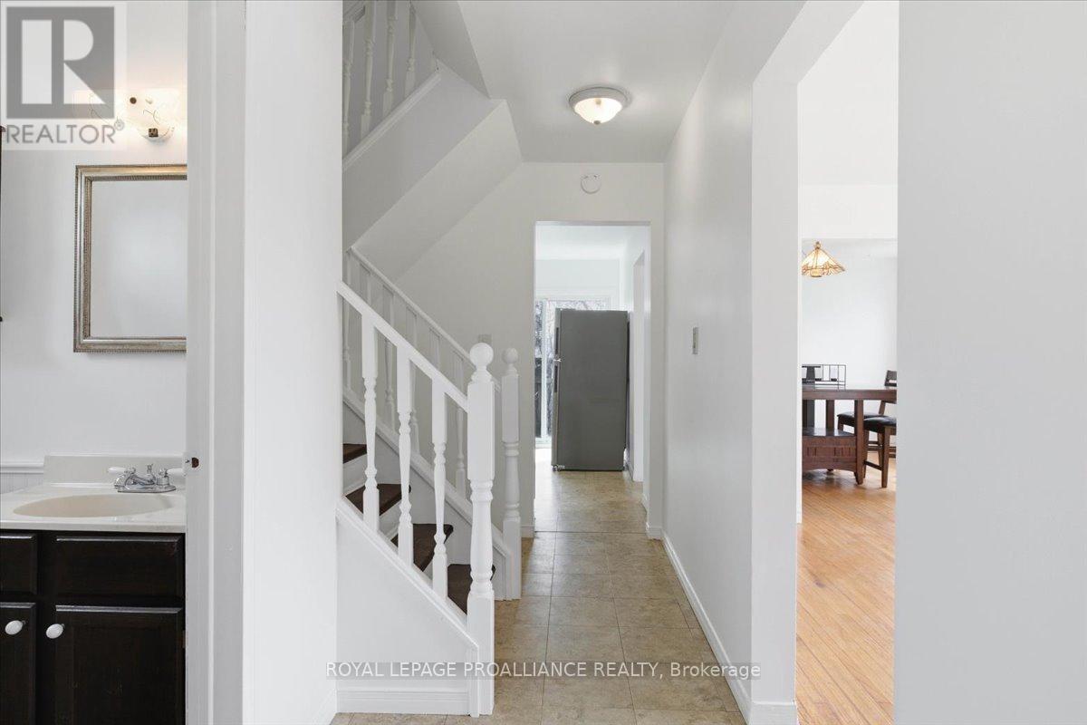 131 Prospect Hill, Quinte West, Ontario  K8V 2V7 - Photo 7 - X13068698