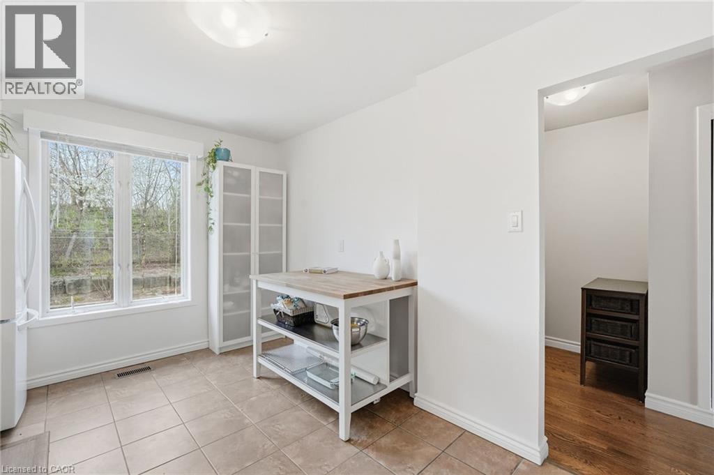 1538 Westminster Place, Burlington, Ontario  L7P 2B5 - Photo 9 - 40825598