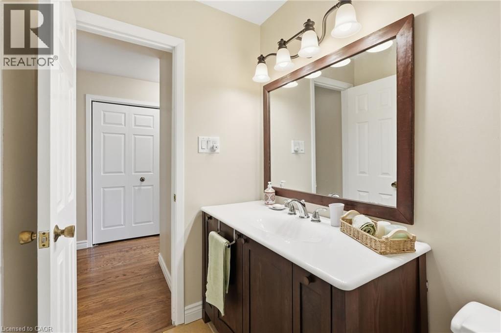 1538 Westminster Place, Burlington, Ontario  L7P 2B5 - Photo 26 - 40825598