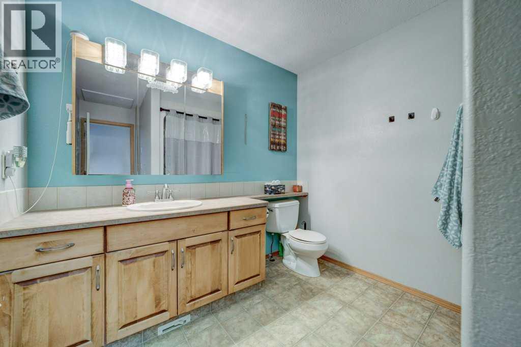 138 Lynx Cove N, Lethbridge, Alberta  T1H 6V5 - Photo 24 - A2306054