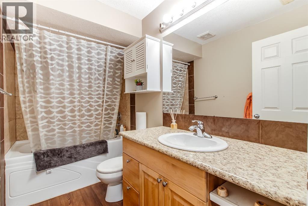22 Terrace View  Ne, Medicine Hat, Alberta  T1C 0A3 - Photo 24 - A2302473