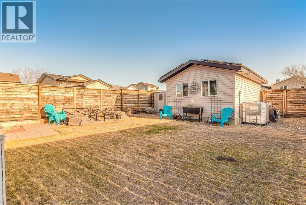 22 Terrace View  Ne, Medicine Hat, Alberta  T1C 0A3 - Photo 35 - A2302473