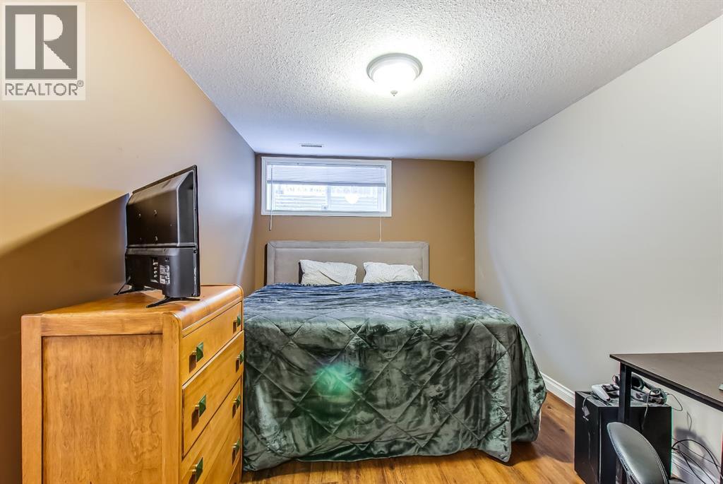 22 Terrace View  Ne, Medicine Hat, Alberta  T1C 0A3 - Photo 27 - A2302473