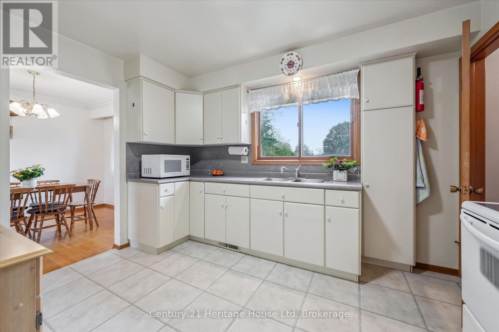 22 Cheltonwood Avenue, Guelph, Ontario  N1E 4E3 - Photo 16 - X13068486