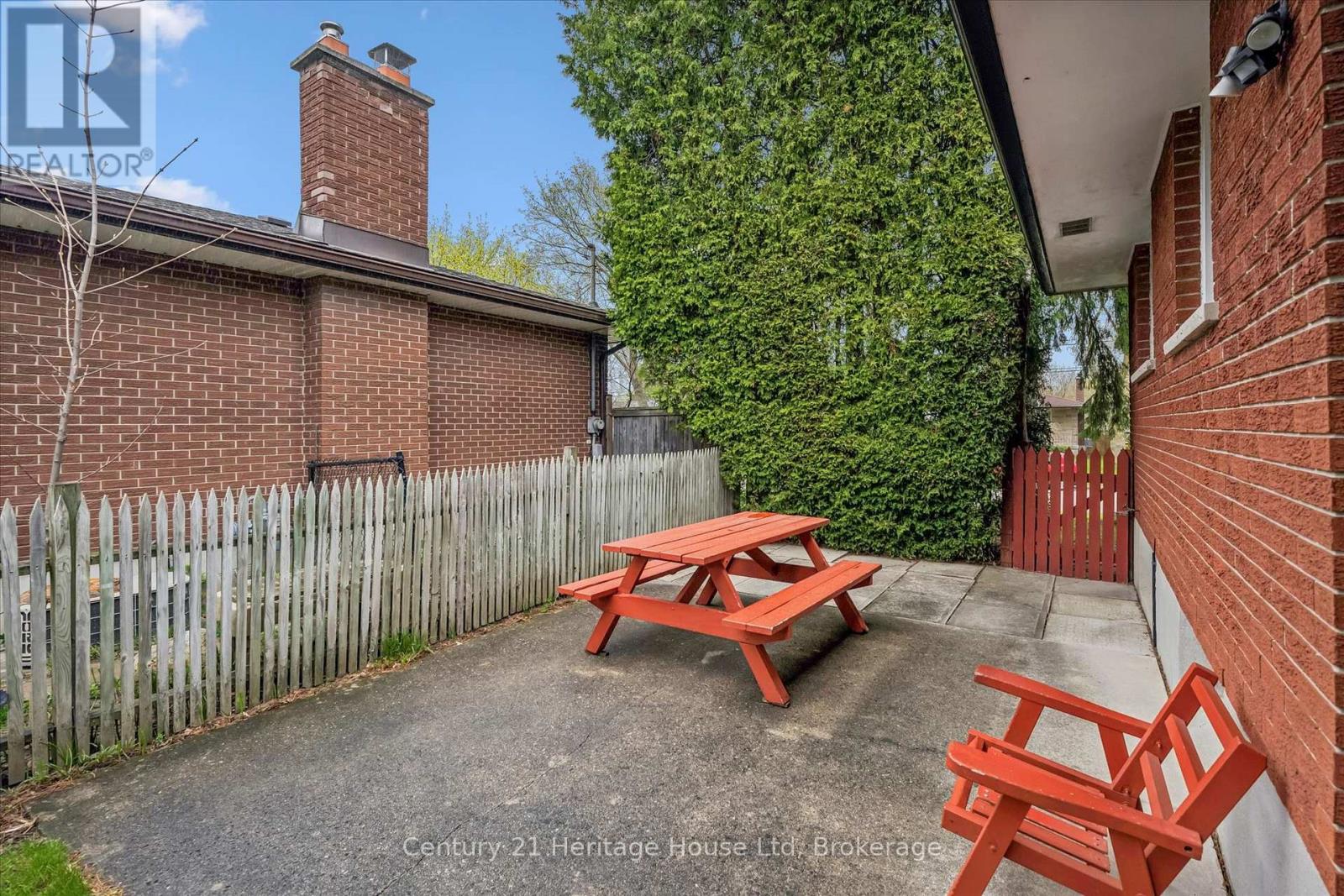 22 Cheltonwood Avenue, Guelph, Ontario  N1E 4E3 - Photo 38 - X13068486
