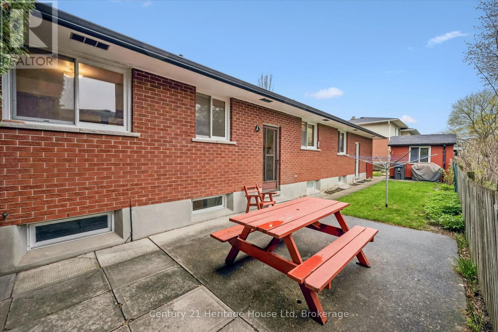 22 Cheltonwood Avenue, Guelph, Ontario  N1E 4E3 - Photo 40 - X13068486