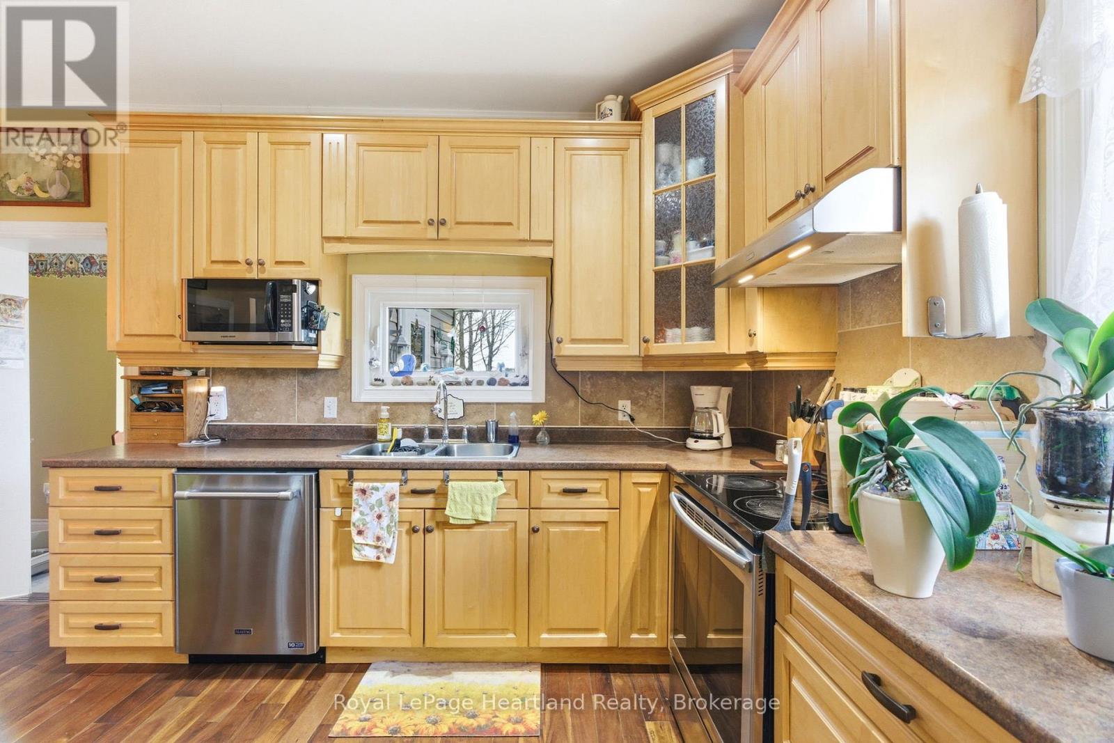 125 Johns Avenue, Central Huron, Ontario  N0M 1E0 - Photo 10 - X13068550
