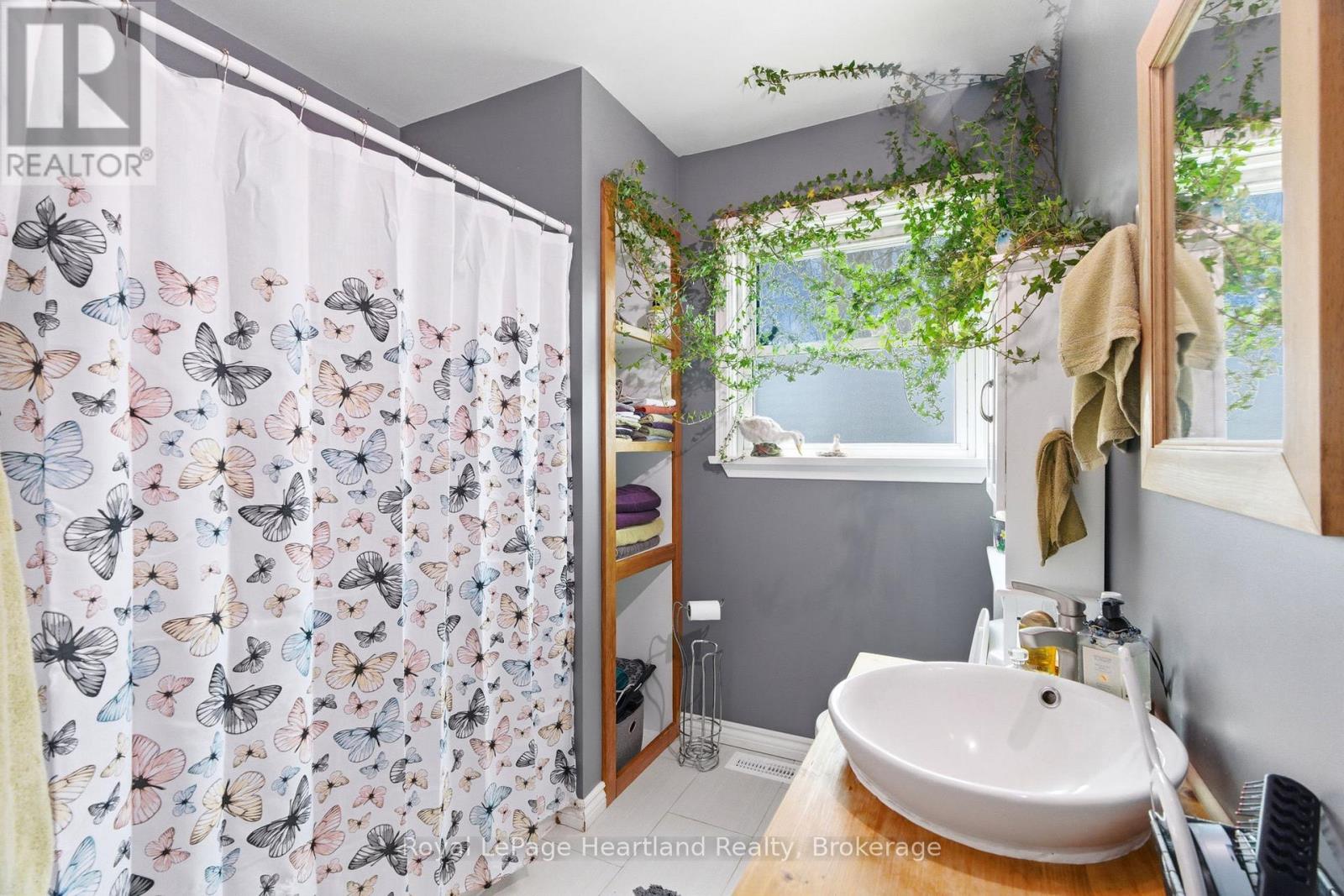 125 Johns Avenue, Central Huron, Ontario  N0M 1E0 - Photo 16 - X13068550