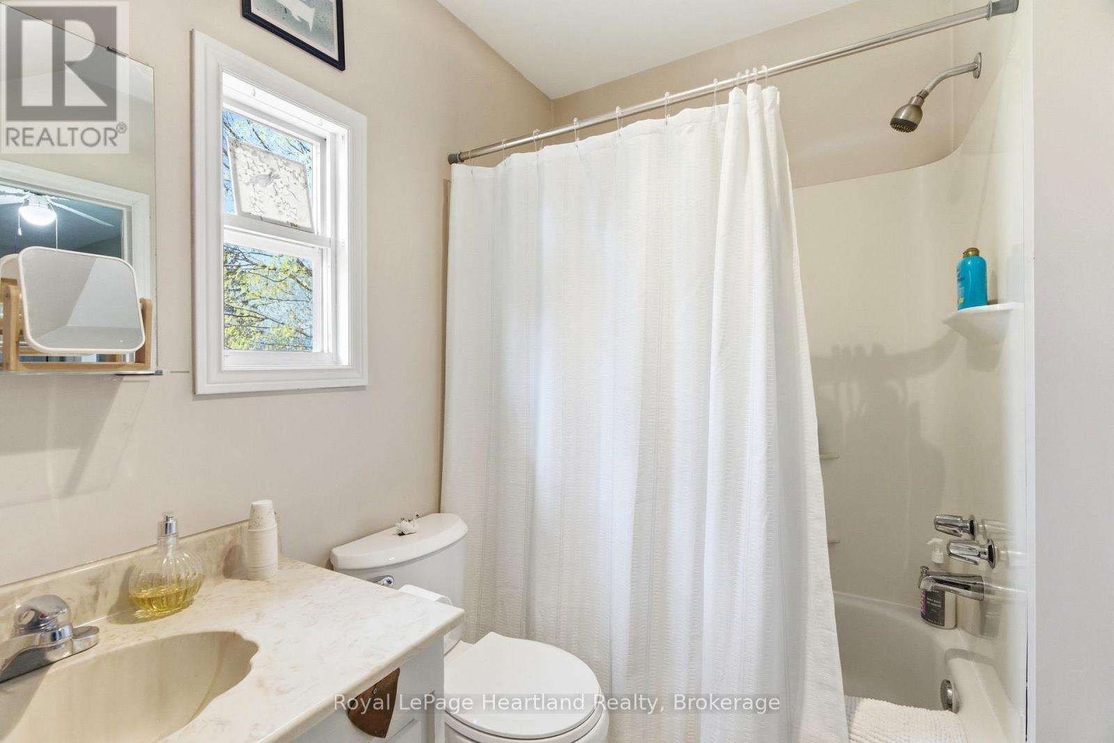 125 Johns Avenue, Central Huron, Ontario  N0M 1E0 - Photo 31 - X13068550