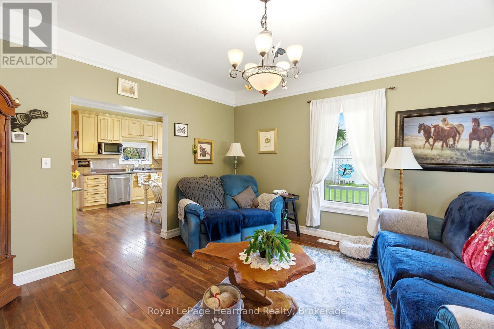 125 Johns Avenue, Central Huron, Ontario  N0M 1E0 - Photo 4 - X13068550