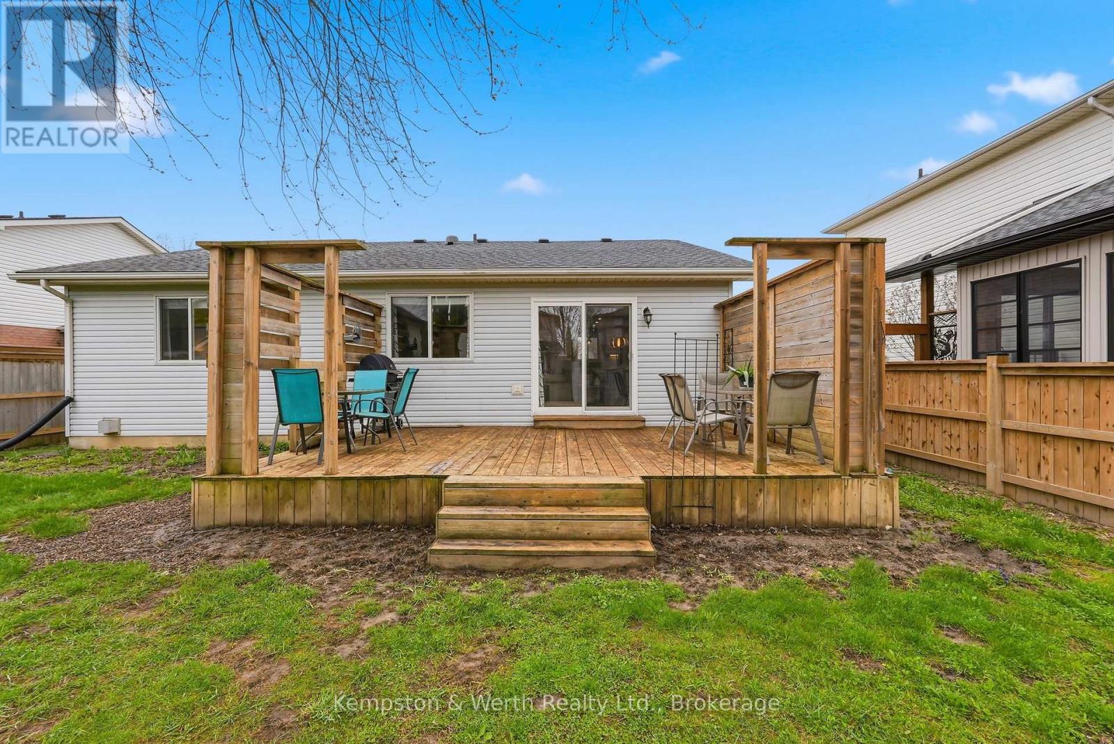 750 Lavery Street, North Perth, Ontario  N4W 3T4 - Photo 29 - X13068610