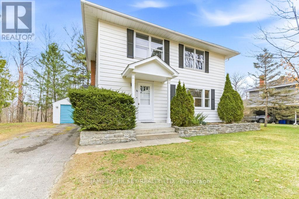30 Laurier Avenue, Deep River, Ontario  K0J 1P0 - Photo 2 - X13068576
