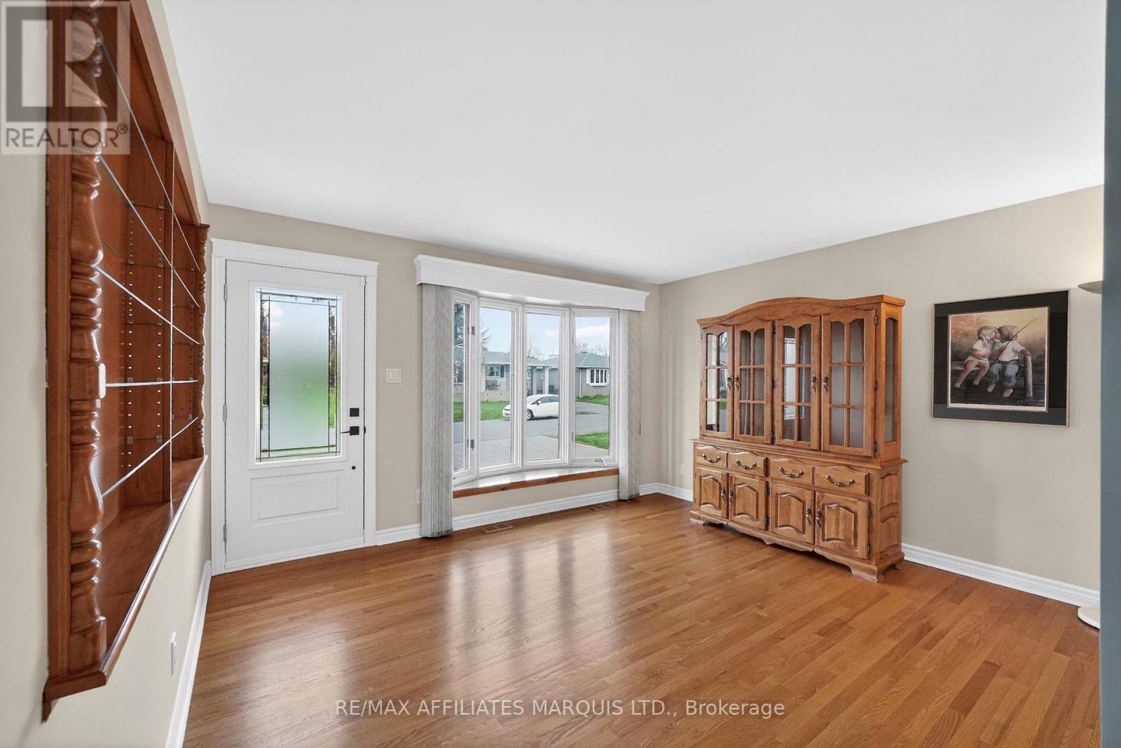 207 Mckenzie Street, Cornwall, Ontario  K6K 1J3 - Photo 4 - X13068476