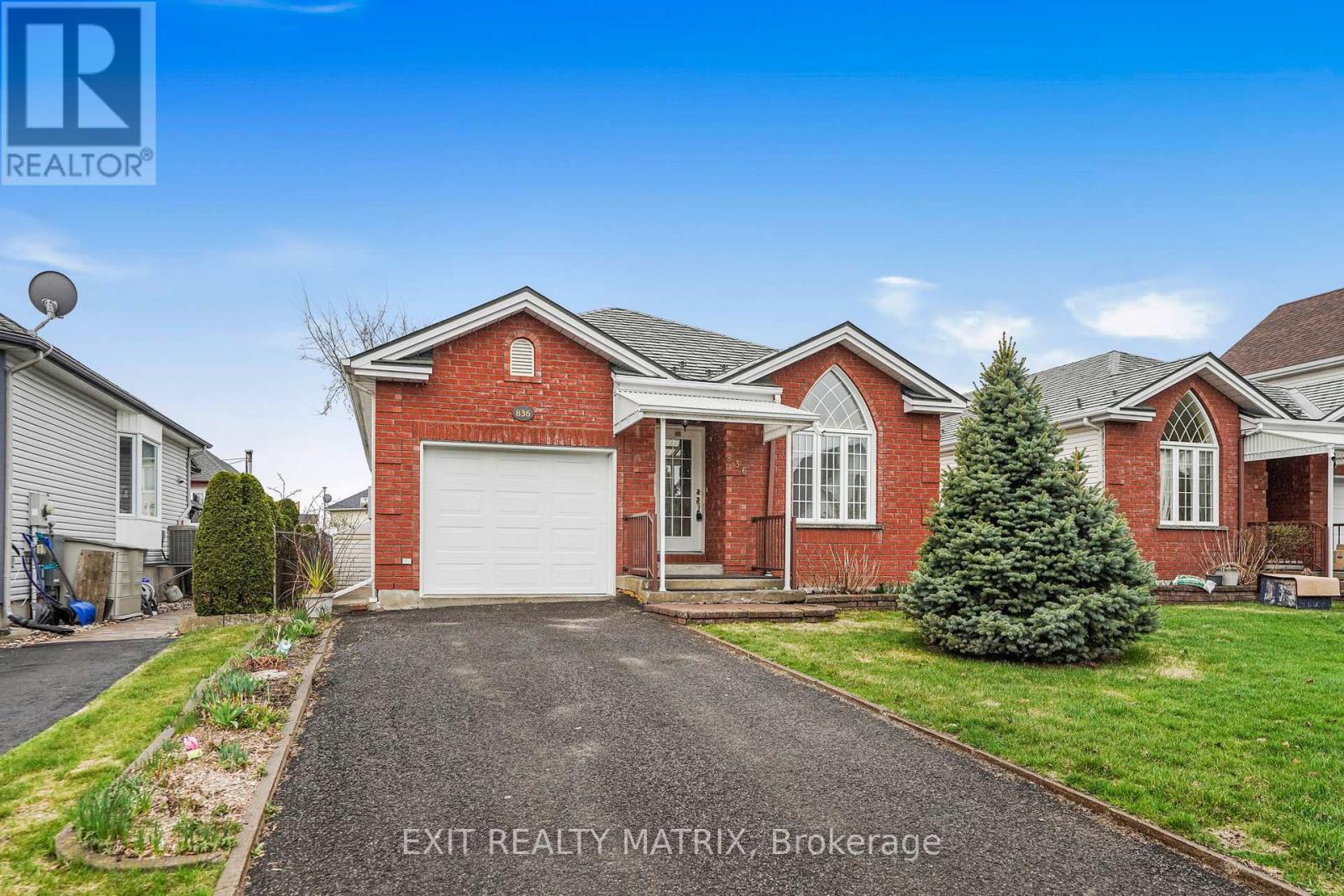 836 Pilon Street, Hawkesbury, Ontario  K6A 3P8 - Photo 1 - X13068608