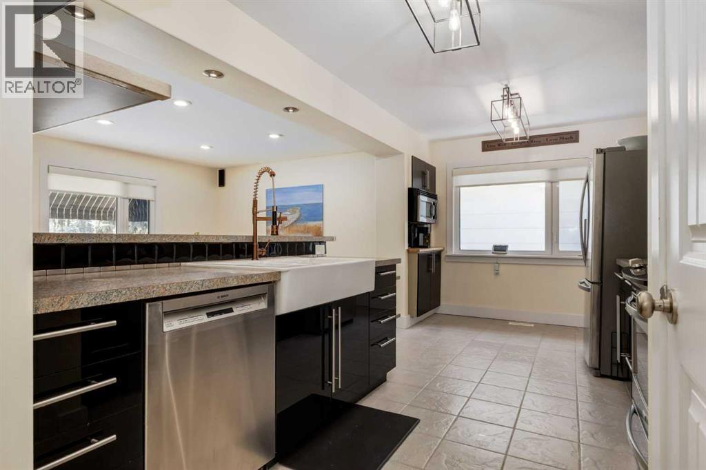 44 Midglen Drive SE, Calgary, Alberta  T2X 1G7 - Photo 6 - A2305816
