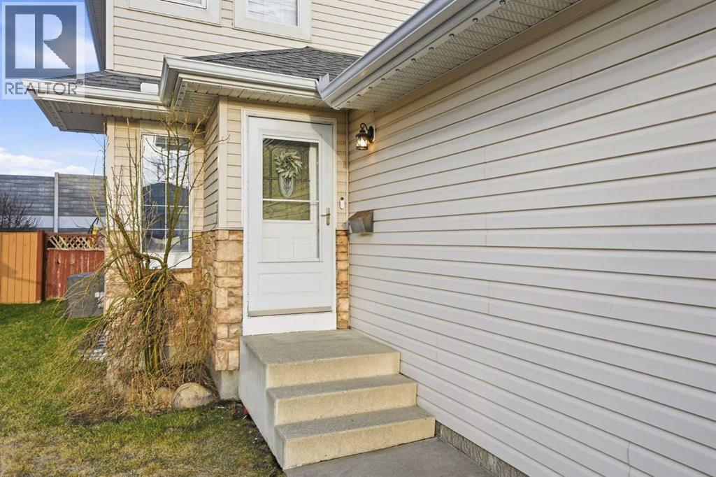 289 Douglas Ridge Circle SE, Calgary, Alberta  T2Z 3H5 - Photo 5 - A2306658