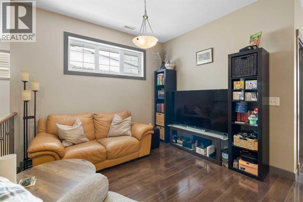502, 8000 Wentworth Drive Sw, Calgary, Alberta  T3H 5K8 - Photo 6 - A2306610
