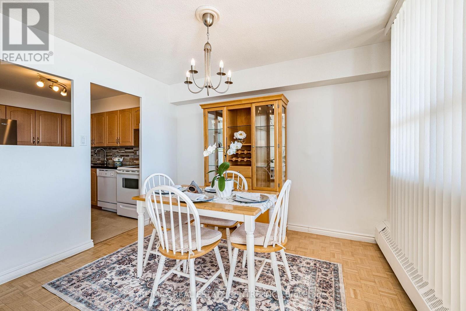 1502 - 451 The West Mall Drive, Toronto (Etobicoke West Mall), Ontario  M9C 1G1 - Photo 16 - W13068114