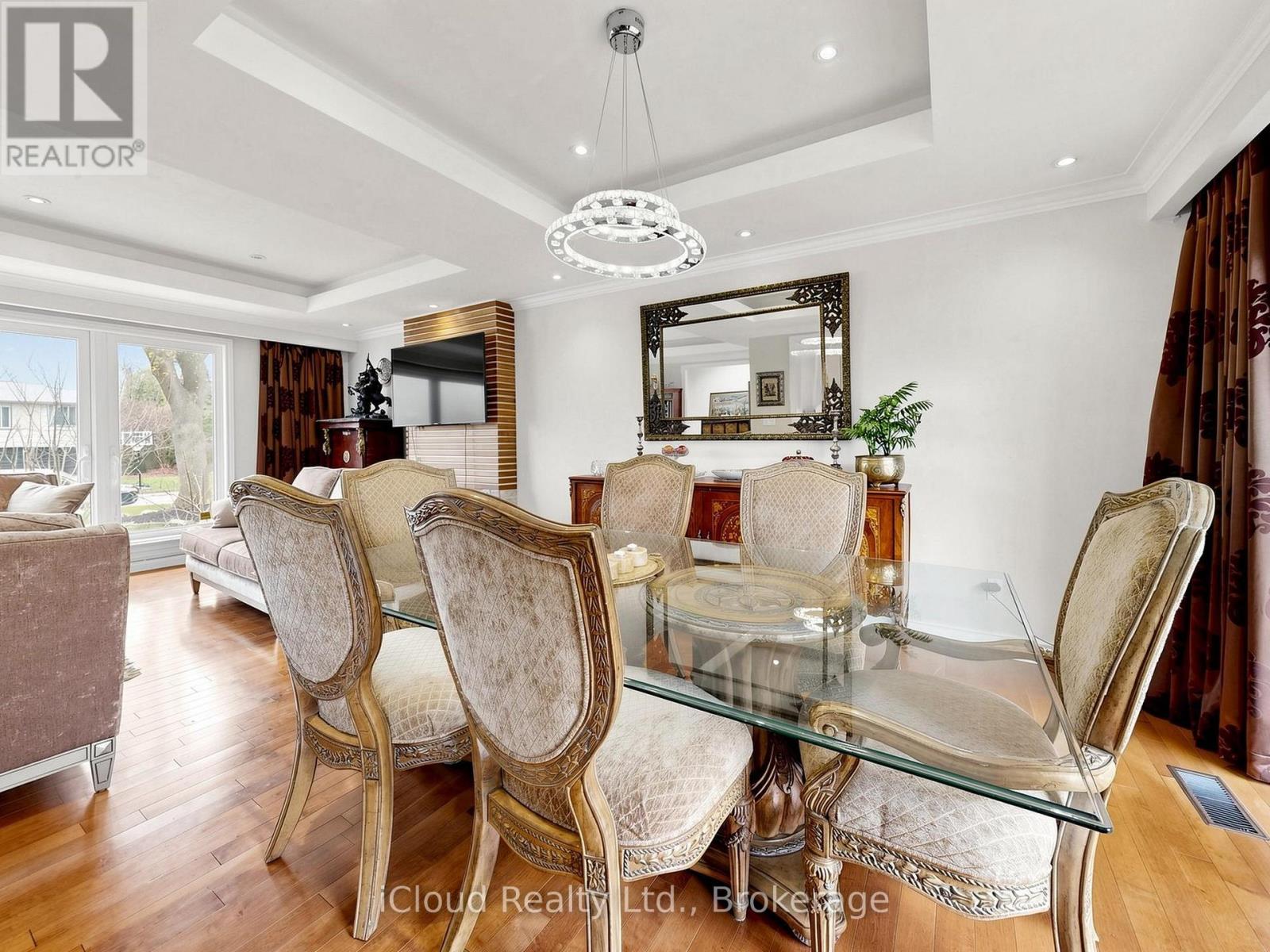 164 Munro Boulevard, Toronto, Ontario  M2P 1C8 - Photo 12 - C13048292