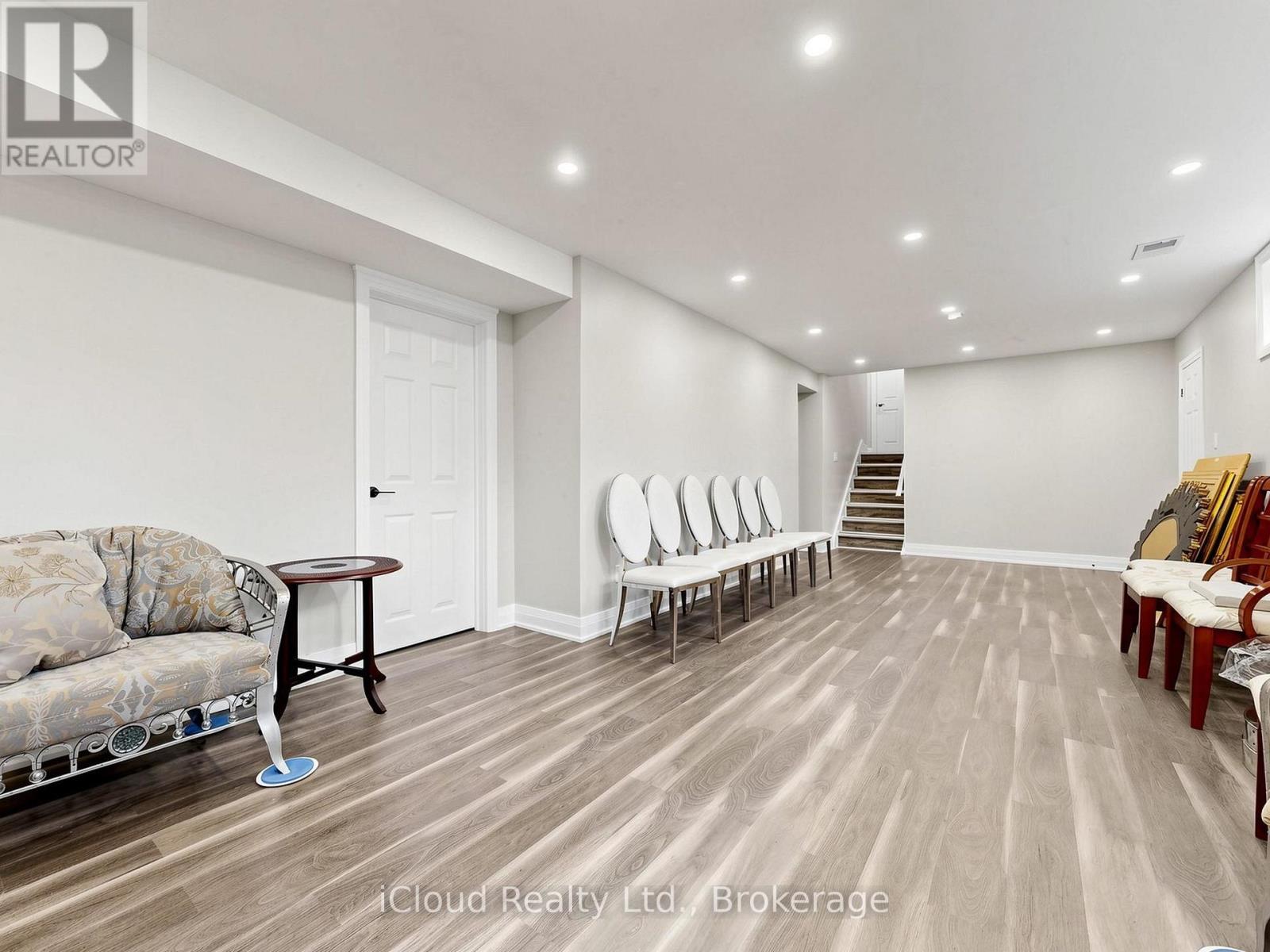 164 Munro Boulevard, Toronto, Ontario  M2P 1C8 - Photo 43 - C13048292