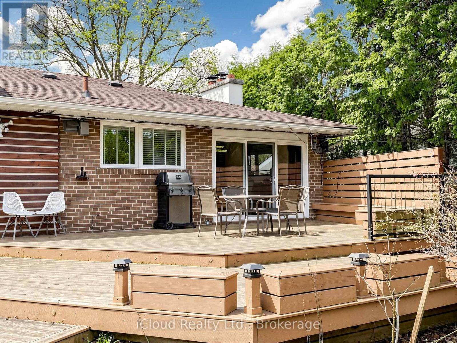 164 Munro Boulevard, Toronto, Ontario  M2P 1C8 - Photo 49 - C13048292