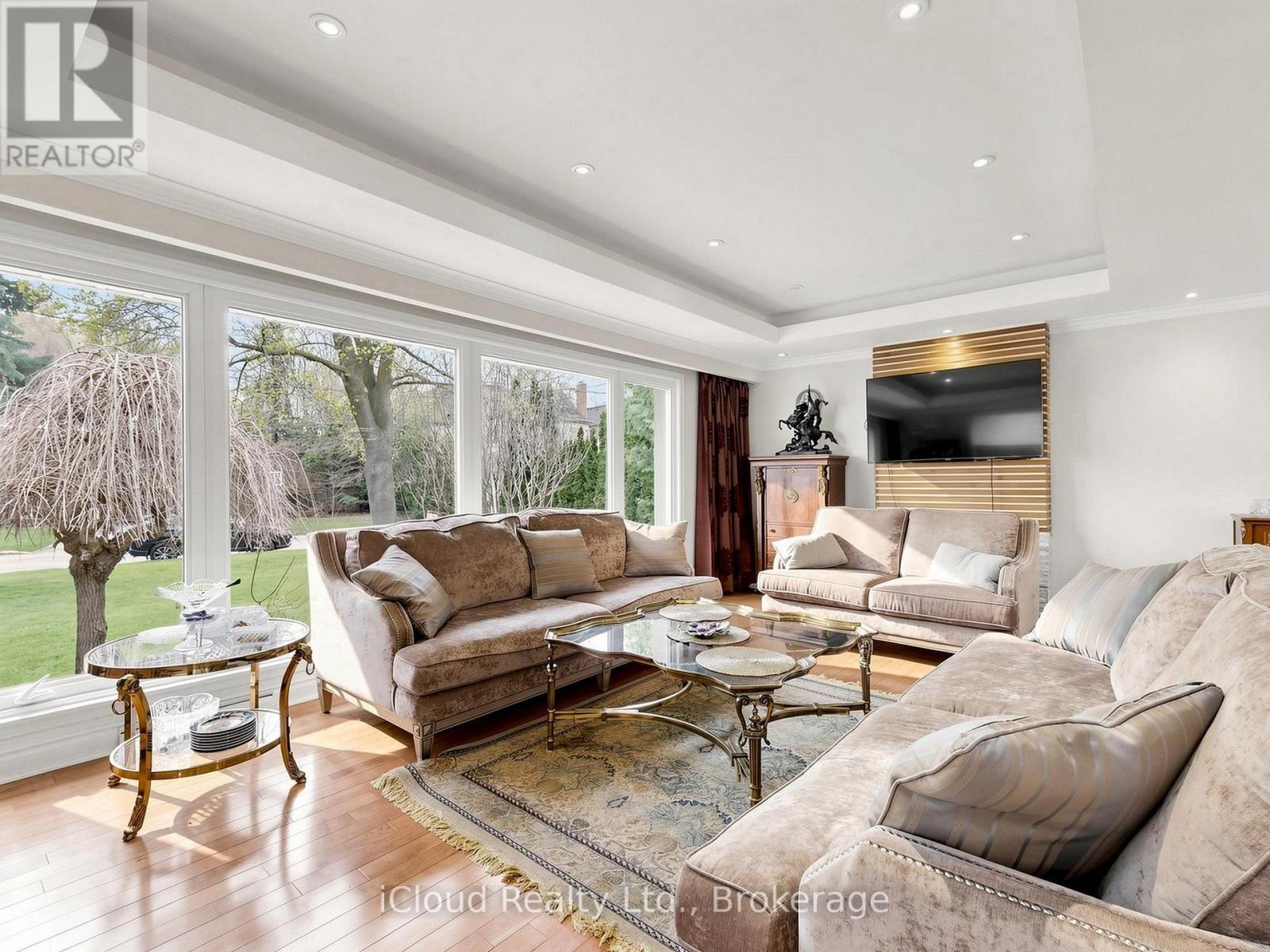 164 Munro Boulevard, Toronto, Ontario  M2P 1C8 - Photo 7 - C13048292