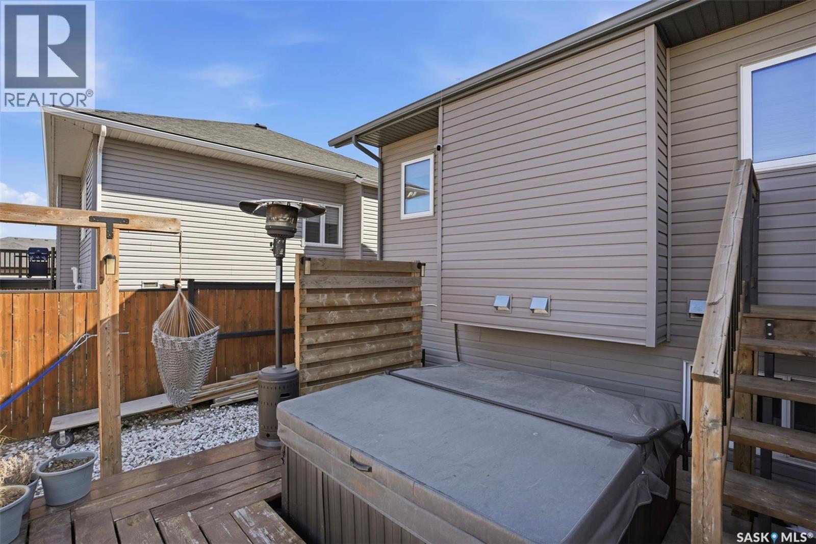 330 Player Crescent, Warman, Saskatchewan  S0K 4S1 - Photo 30 - SK034503