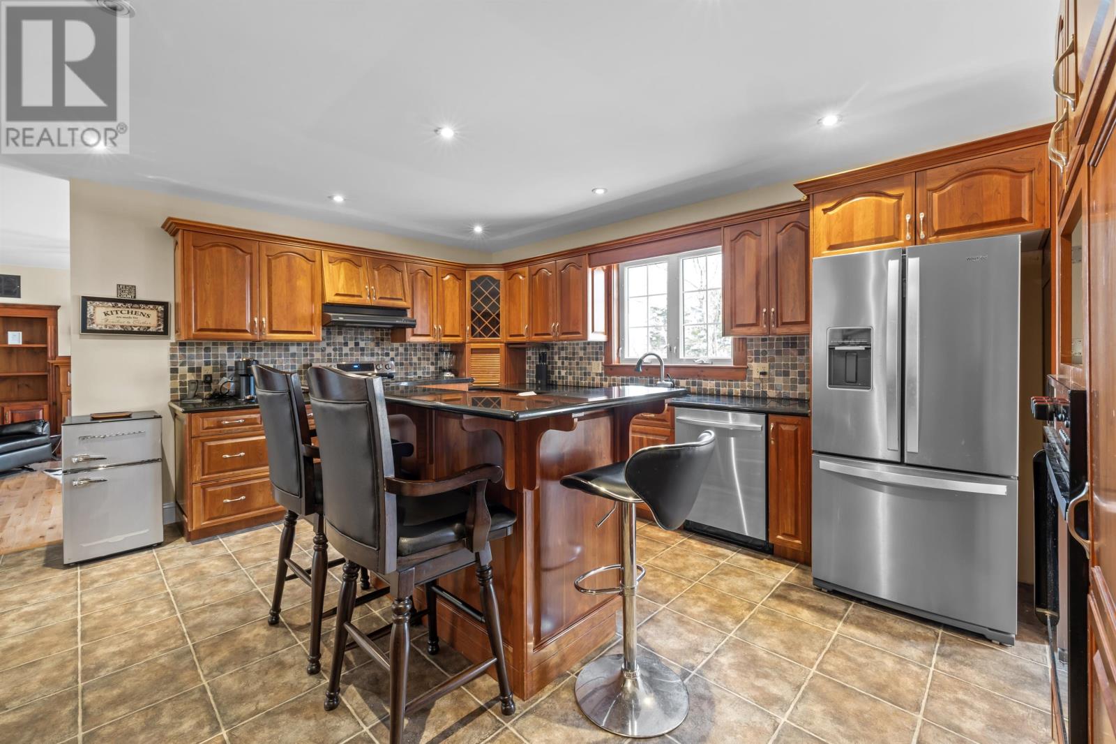 29 Inkerman Drive, Charlottetown, Prince Edward Island  C1A 2P5 - Photo 3 - 202609317