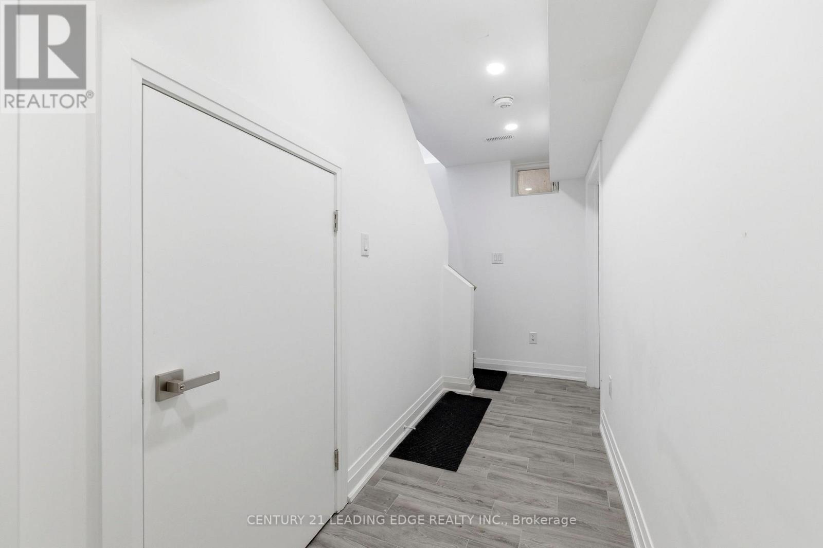 173 Cedric Avenue, Toronto (Oakwood Village), Ontario  M6C 3X7 - Photo 6 - C13067570