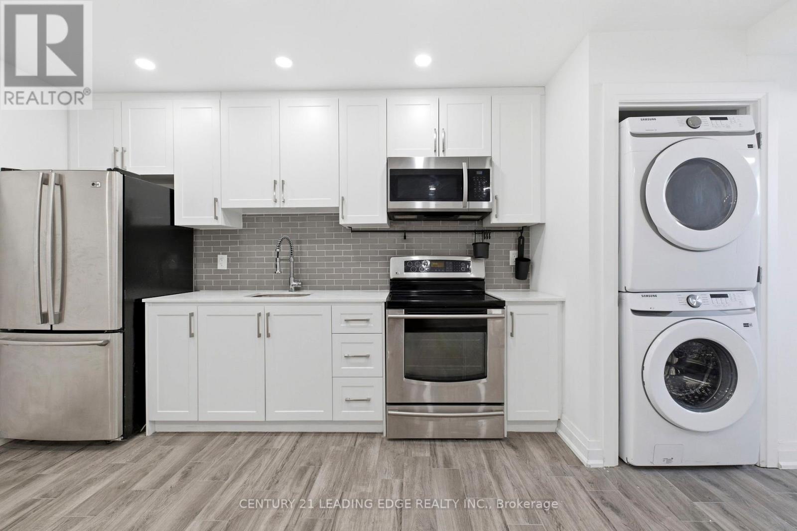 173 Cedric Avenue, Toronto (Oakwood Village), Ontario  M6C 3X7 - Photo 13 - C13067570