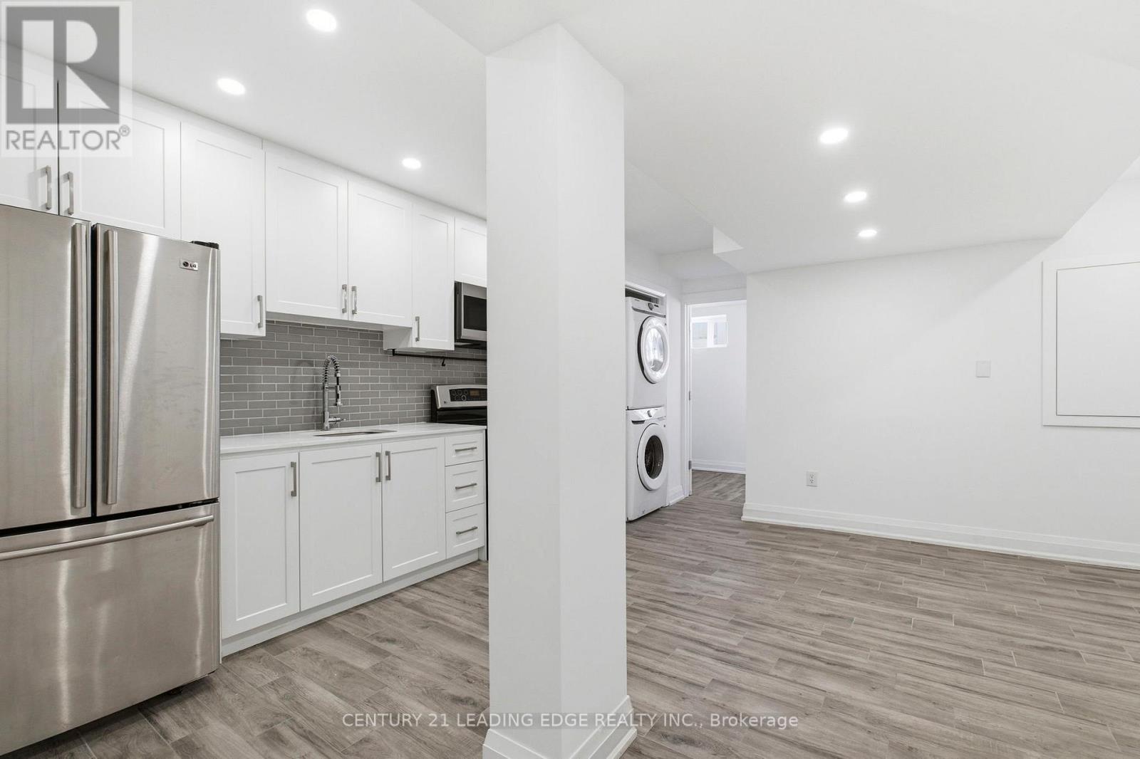173 Cedric Avenue, Toronto (Oakwood Village), Ontario  M6C 3X7 - Photo 8 - C13067570