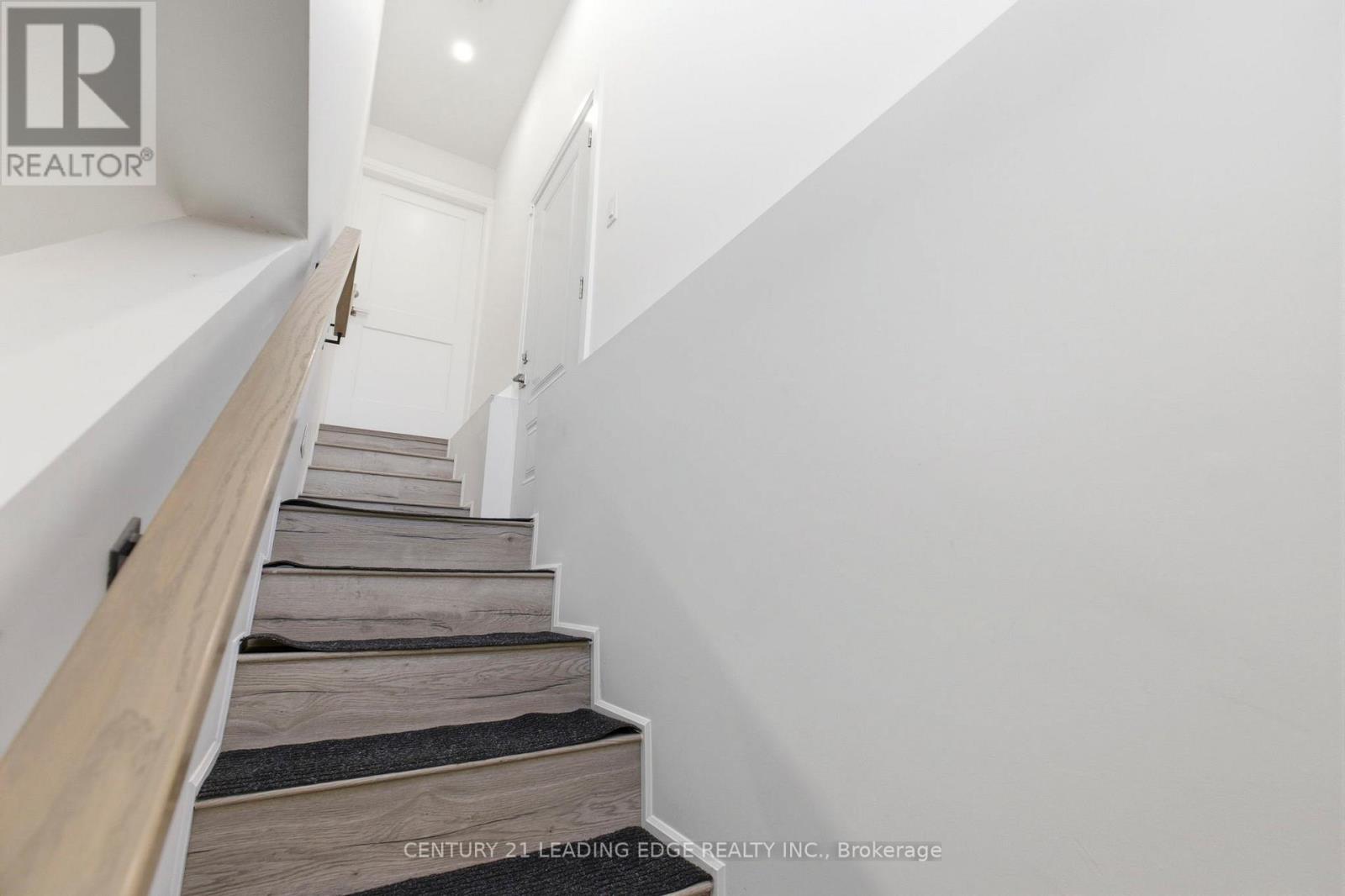 173 Cedric Avenue, Toronto (Oakwood Village), Ontario  M6C 3X7 - Photo 5 - C13067570