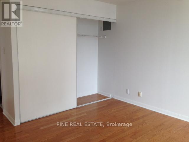 2703 - 228 Queens Quay W, Toronto, Ontario  M5J 2X1 - Photo 14 - C13068318