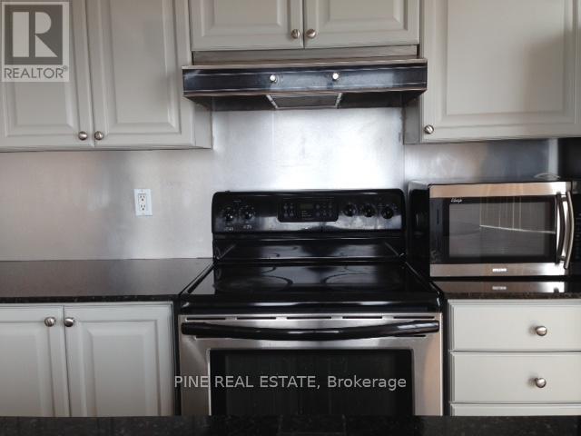 2703 - 228 Queens Quay W, Toronto, Ontario  M5J 2X1 - Photo 6 - C13068318