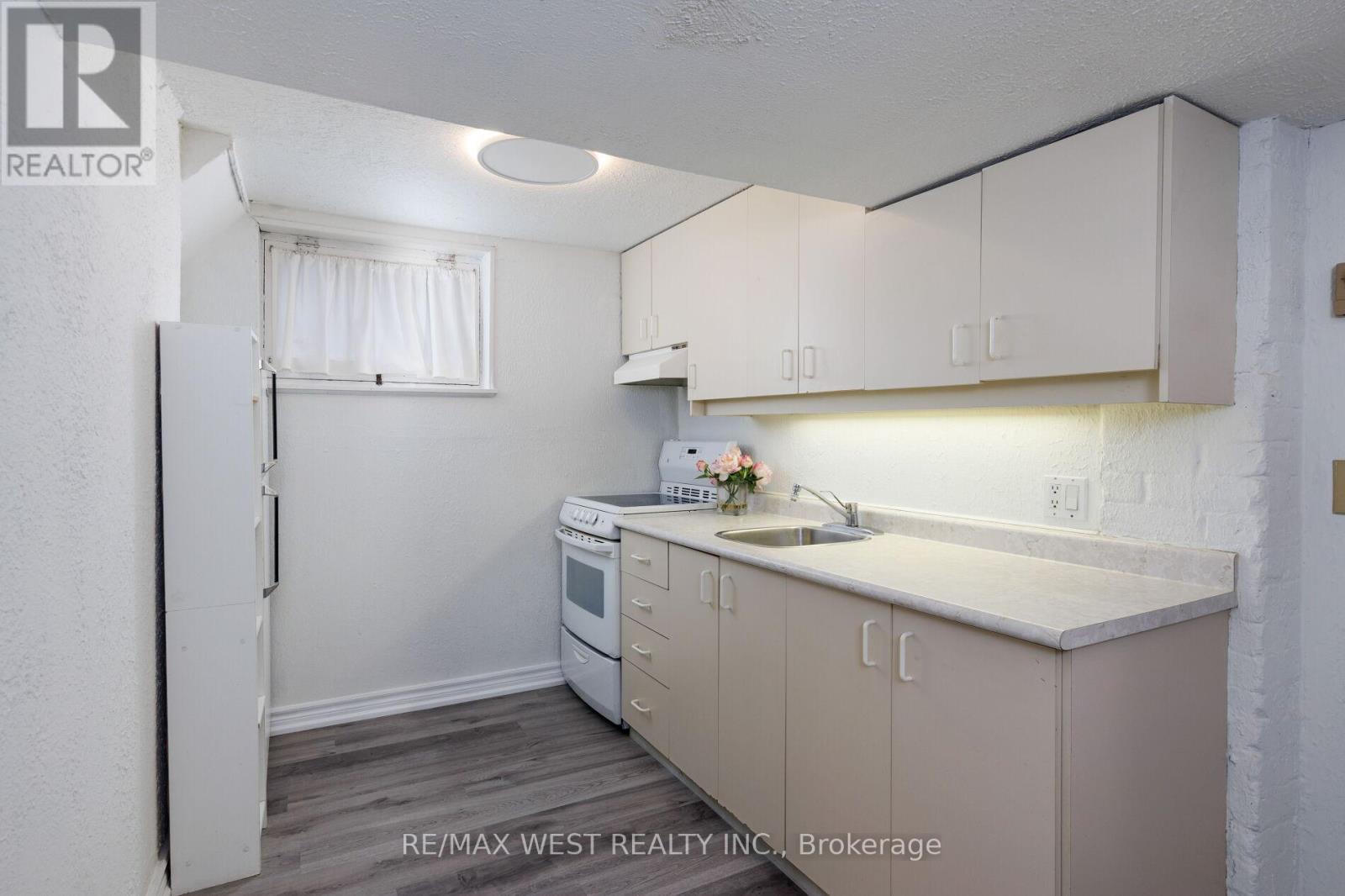 311 St Clair Avenue E, Toronto, Ontario  M4T 1P3 - Photo 33 - C13068422